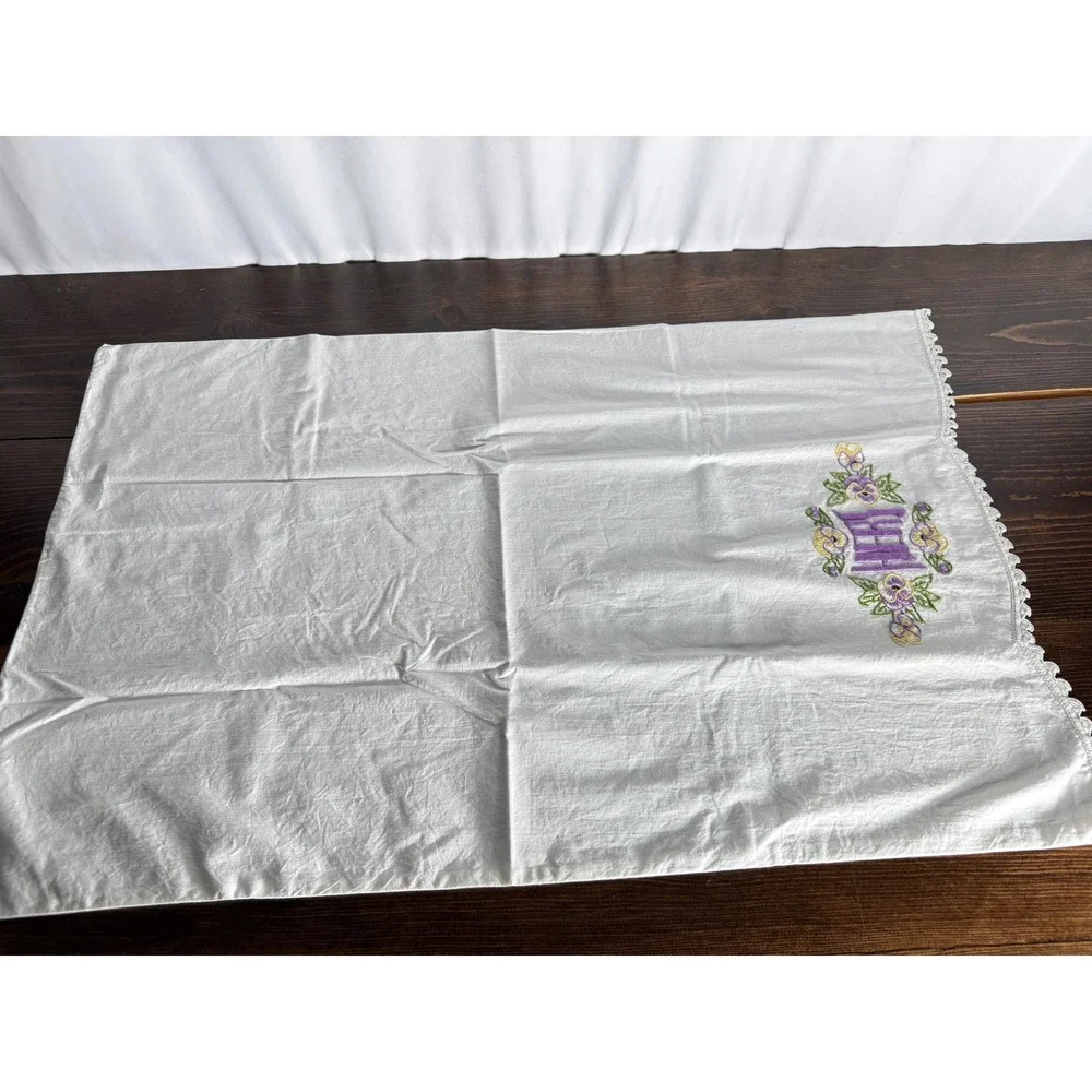 Vintage His and Hers Pillowcase Set Embroidered Floral Pansy Crochet‎ Trim White